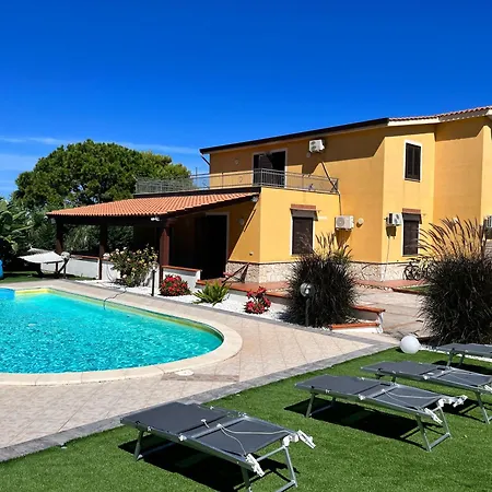 Clara Villa Altavilla Milicia