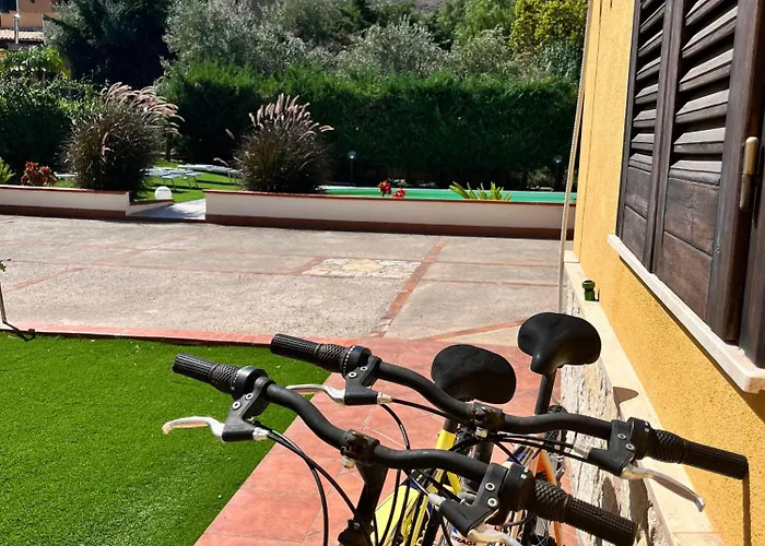 Clara Villa
