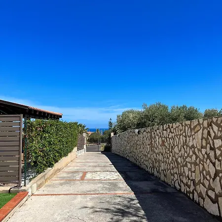 Clara * Altavilla Milicia