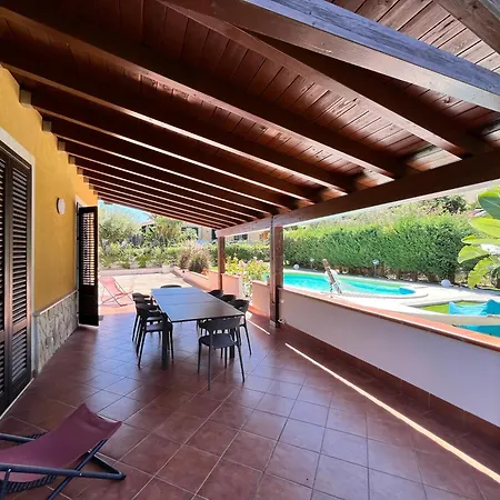 Clara Villa Altavilla Milicia